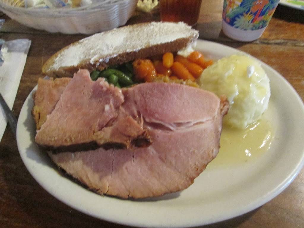 Filling Station | restaurant | 307 Bishop Hill St, Bishop Hill, IL 61419, USA | 3099273355 OR +1 309-927-3355