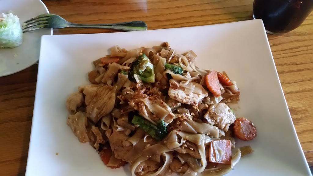 Dusit Thai | restaurant | 5532 Old Hickory Blvd, Hermitage, TN 37076, USA | 6158852363 OR +1 615-885-2363