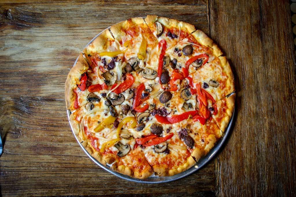 Juliets Tavern | restaurant | 205 N Chicago St, Joliet, IL 60432, USA | 8156305654 OR +1 815-630-5654