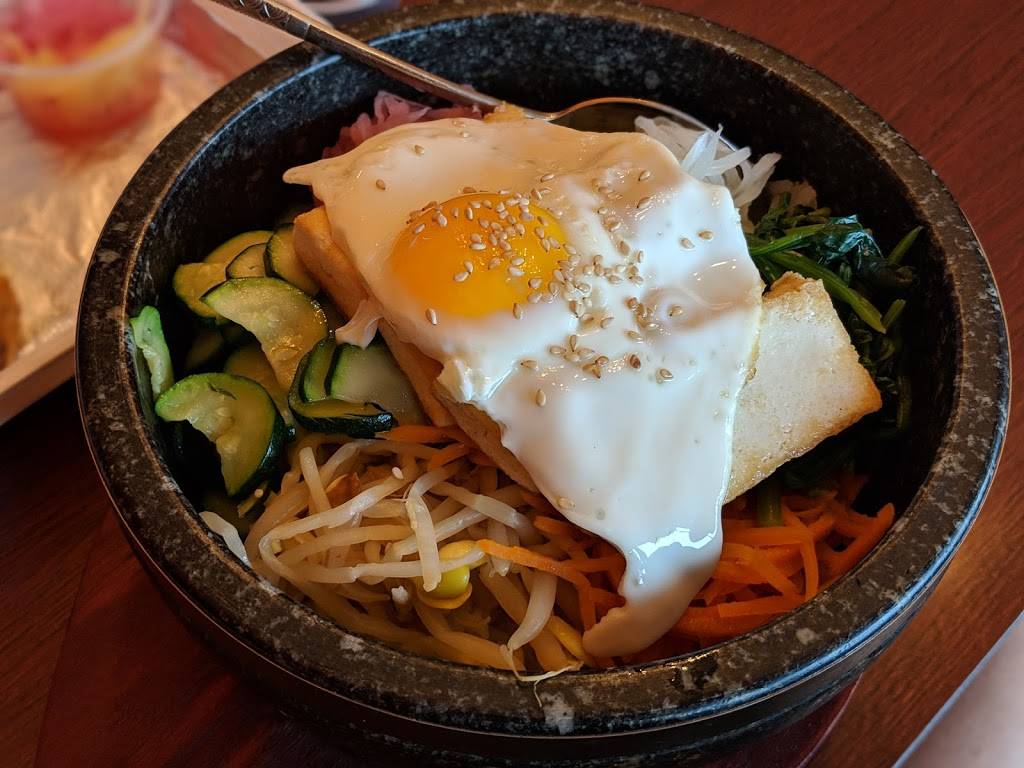 Suhan Dumplings | restaurant | 664 Sheppard Ave W, North York, ON M3H 2S5, Canada | 4169936270 OR +1 416-993-6270