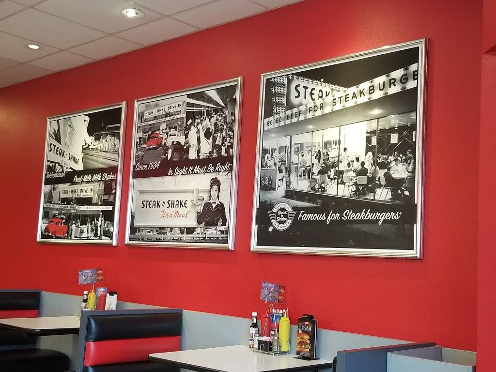 Sharks Fish and Chicken | restaurant | 510 W Lincoln Hwy, Merrillville, IN 46410, USA | 2194720608 OR +1 219-472-0608