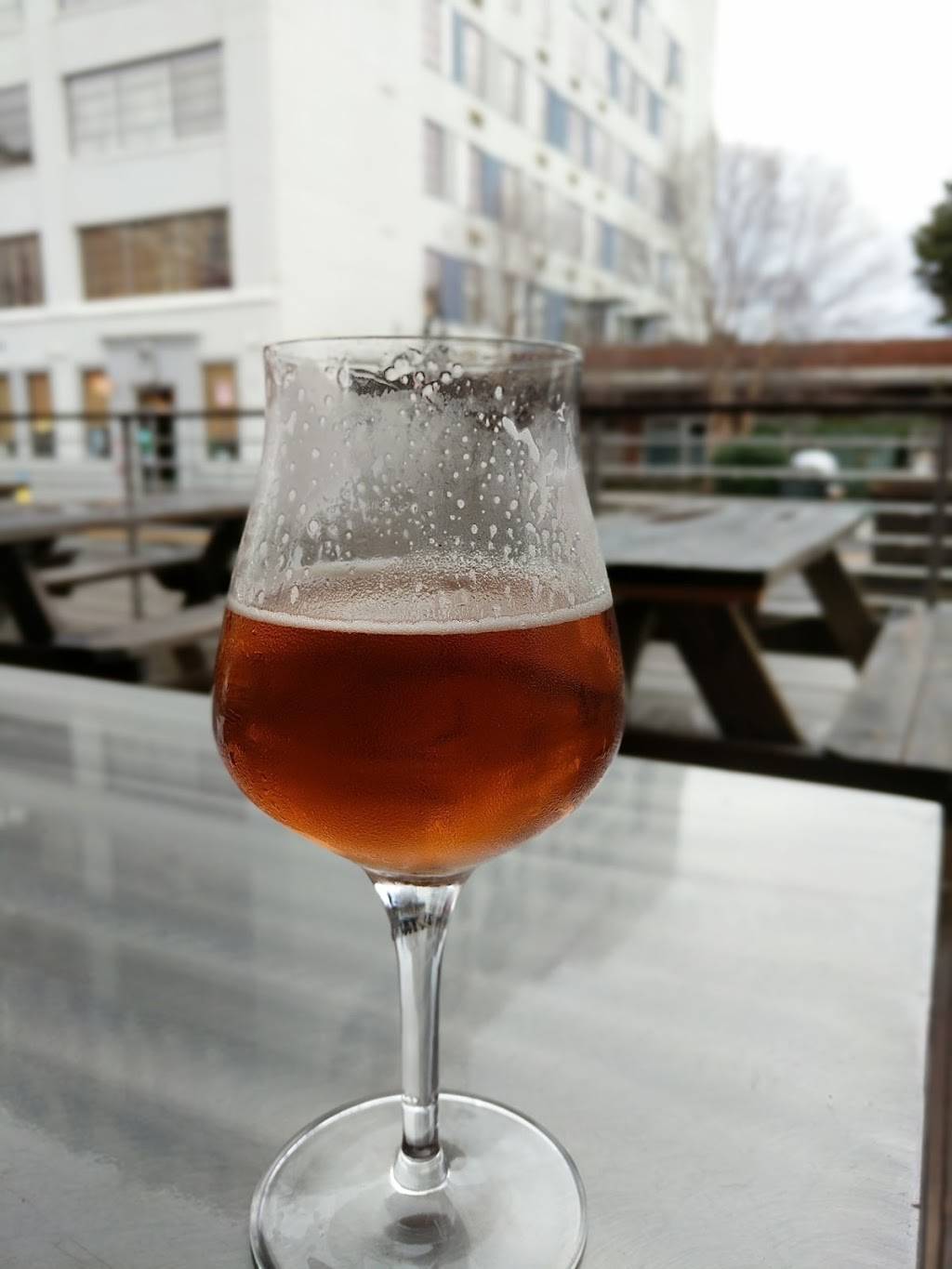 Pour Taproom: Knoxville | restaurant | 207 W Jackson Ave, Knoxville, TN 37902, USA | 8653375726 OR +1 865-337-5726