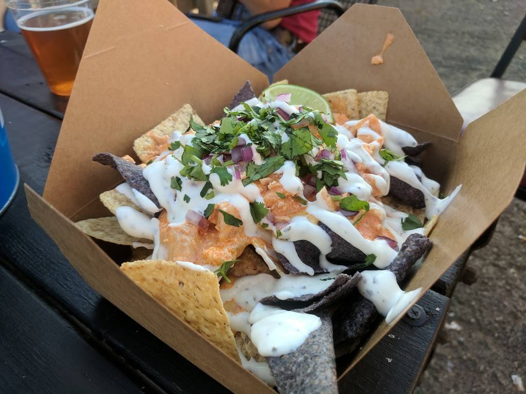 BUZZBIN | restaurant | 331 Cleveland Ave NW, Canton, OH 44702, USA | 3307546770 OR +1 330-754-6770