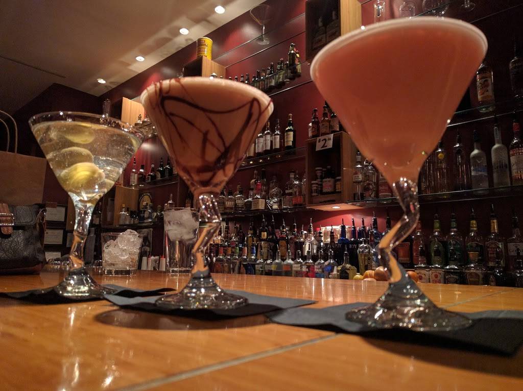 The Martini Lounge | night club | 410 Market Ave N, Canton, OH 44702, USA | 3304543800 OR +1 330-454-3800