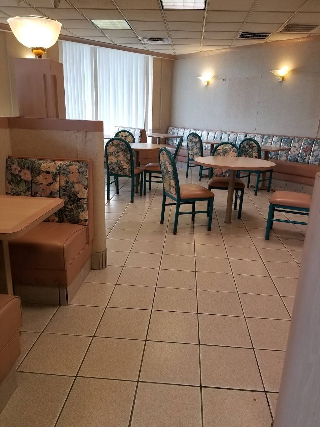 Imperial Wok | restaurant | 1883 W Market St, Akron, OH 44313, USA | 3308657692 OR +1 330-865-7692