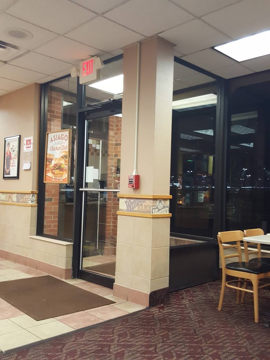 Wendys | restaurant | 956 N York Road, Elmhurst, IL 60126, USA | 6305305041 OR +1 630-530-5041