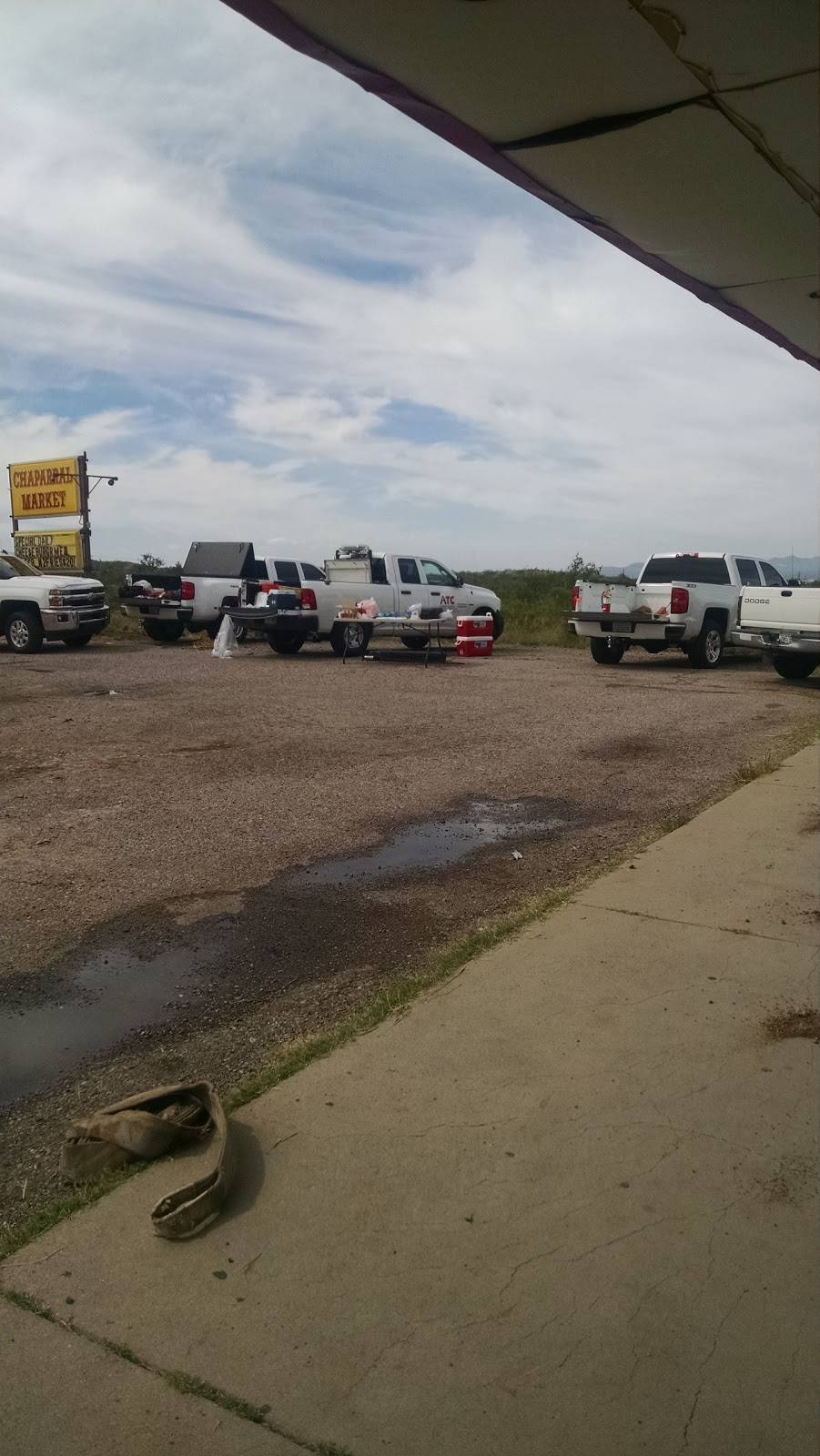 Chaparral Convenience Store | restaurant | 2400 AZ-77, Oracle, AZ 85623, USA | 5208962015 OR +1 520-896-2015