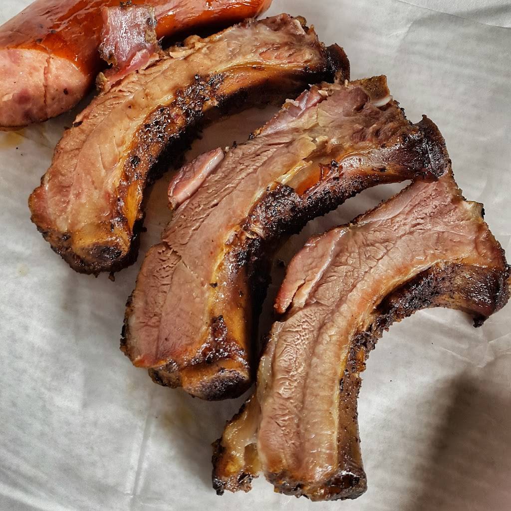 Leon Springs BBQ - The Original Rudys" | restaurant | 24152 I-10, San Antonio, TX 78257, USA | 2106537839 OR +1 210-653-7839