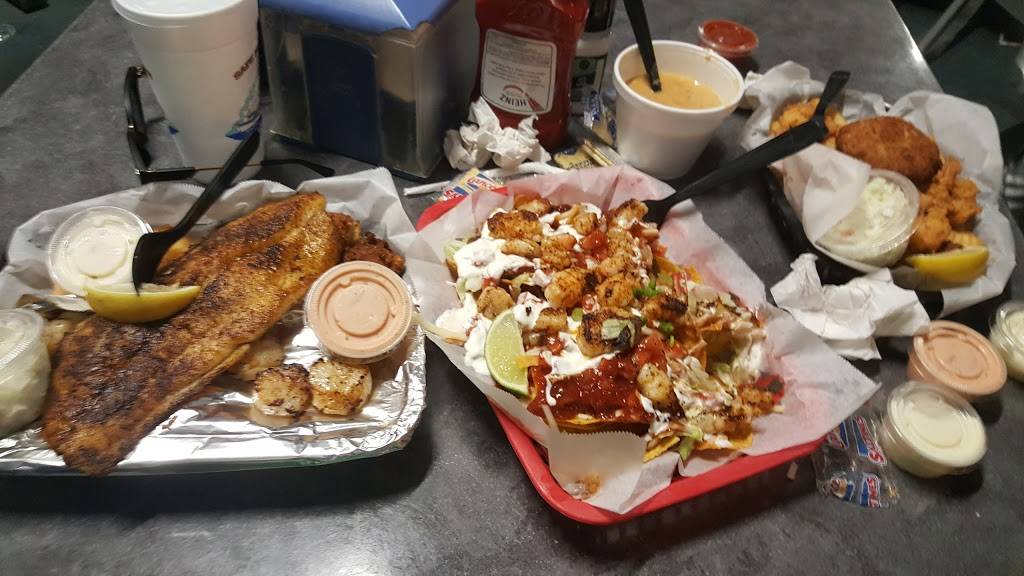 Safe Harbor Seafood Market & Restaurant | restaurant | 4378 Ocean St #3, Atlantic Beach, FL 32233, USA | 9042464911 OR +1 904-246-4911