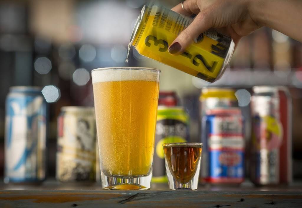 HVAC Pub | restaurant | 1612, 3530 N Clark St, Chicago, IL 60657, USA | 7737898864 OR +1 773-789-8864