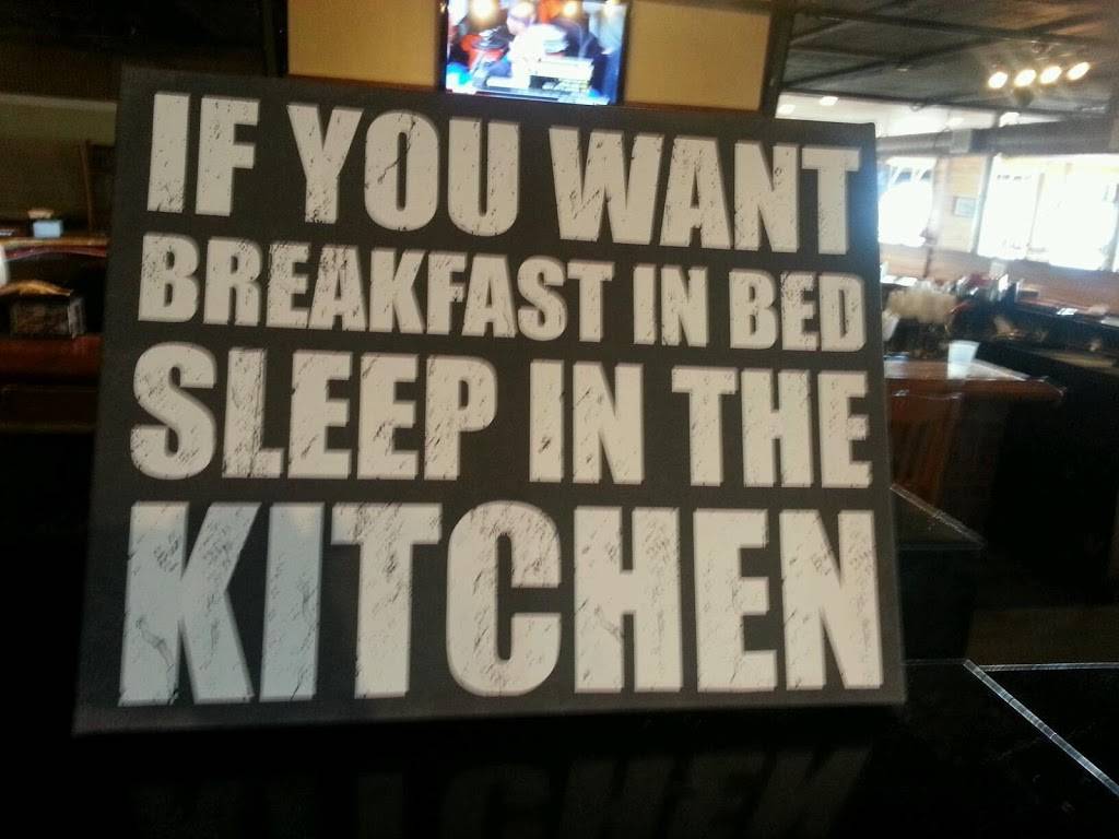 Boardwalk Raw Bar & Grille | restaurant | 333 1st St N, Jacksonville Beach, FL 32250, USA | 9042419255 OR +1 904-241-9255