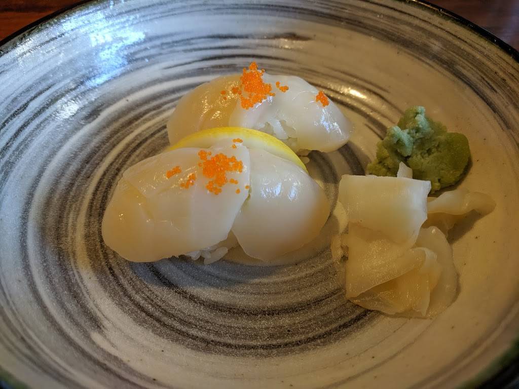 Bluefin Sushi Bar | restaurant | 4138 NE Broadway St, Portland, OR 97232, USA | 5032883644 OR +1 503-288-3644