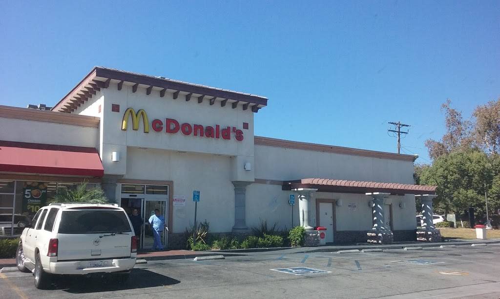 McDonalds | cafe | 445 E Holt Ave, Pomona, CA 91767, USA | 9096239703 OR +1 909-623-9703