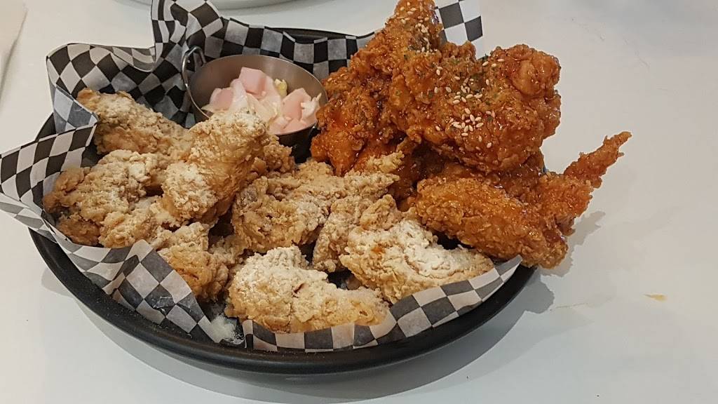 Le KBOB | restaurant | 6563 Avenue Somerled, Montréal, QC H4V 1T1, Canada | 4383867079 OR +1 438-386-7079