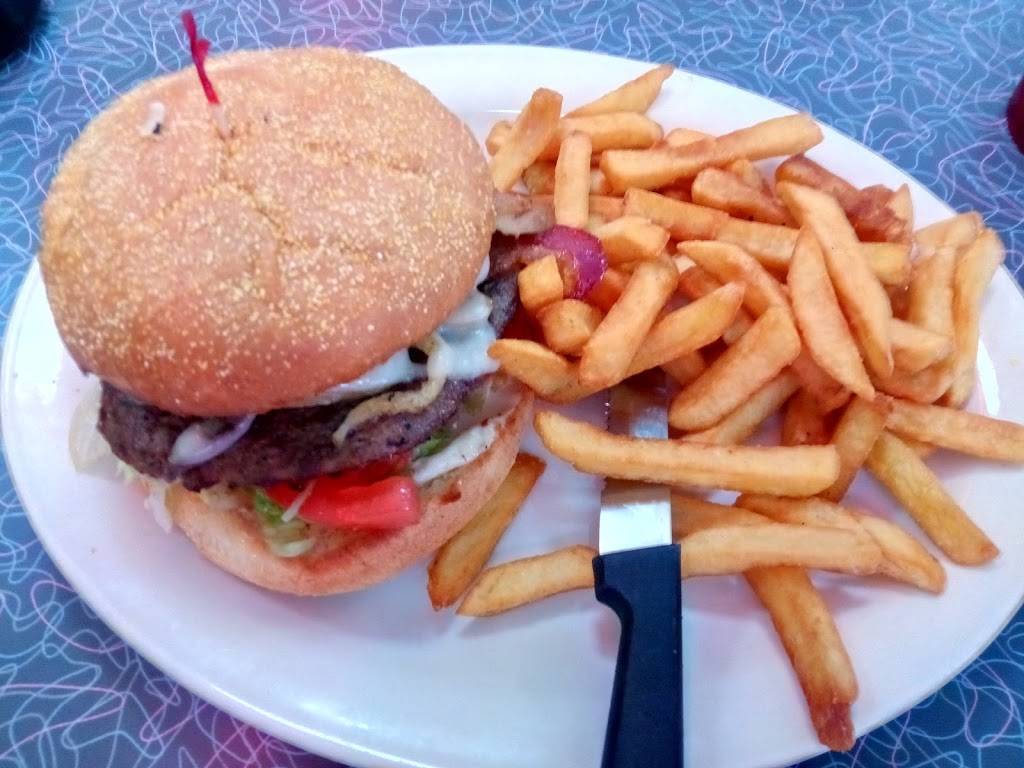 Hwy 441 Diner | restaurant | 381 E Burleigh Blvd, Tavares, FL 32778, USA | 3525085494 OR +1 352-508-5494