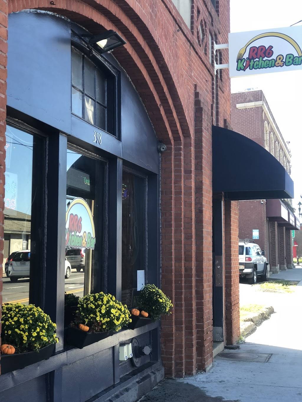 RR6 Kitchen & Bar | restaurant | 398 Waverly St, Framingham, MA 01702, USA | 5088200333 OR +1 508-820-0333