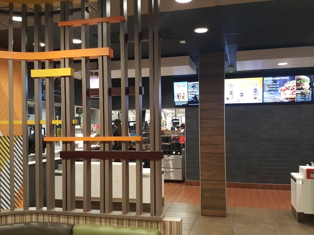 McDonalds | cafe | 793 E, GA-96, Bonaire, GA 31005, USA | 4789880313 OR +1 478-988-0313