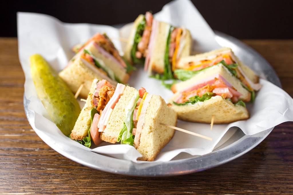 Flagship Tavern & Grill | restaurant | 1622 W Belmont Ave, Chicago, IL 60657, USA | 7732813805 OR +1 773-281-3805