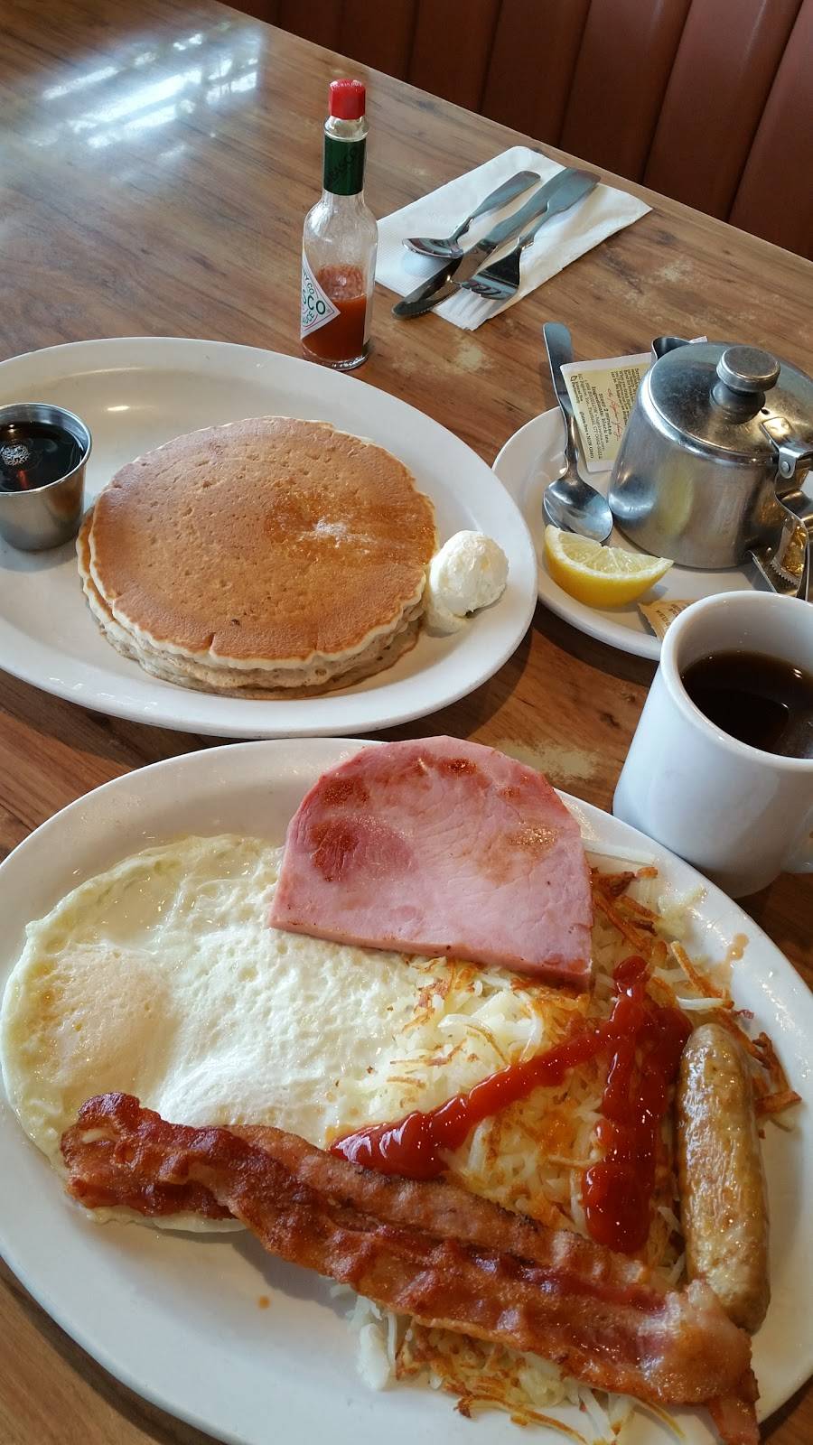 Spires Restaurant | restaurant | 21107 Hawthorne Blvd, Torrance, CA 90503, USA | 3105403050 OR +1 310-540-3050