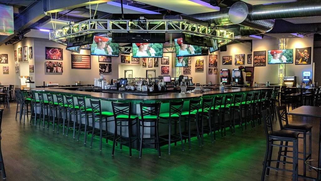 Stadium View Bar, Grill & Banquet | restaurant | 1963 Holmgren Way, Green Bay, WI 54304, USA | 9204981989 OR +1 920-498-1989