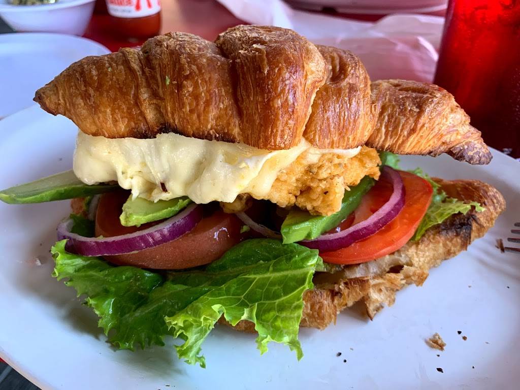 Little Dog Diner | restaurant | 1917 Colley Ave, Norfolk, VA 23517, USA | 7573334137 OR +1 757-333-4137