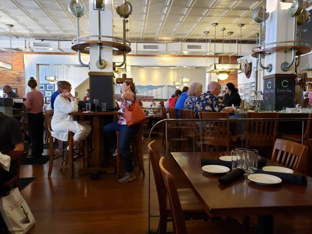 Common Grill | restaurant | 112 S Main St, Chelsea, MI 48118, USA | 7344750470 OR +1 734-475-0470