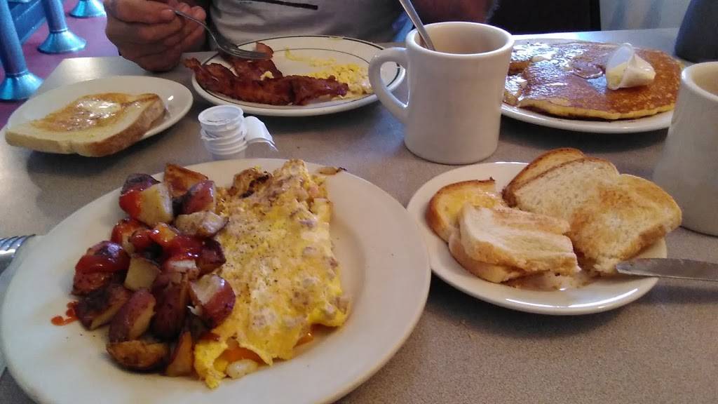 The Red Barn Diner | restaurant | 113 Elm St, Manchester, NH 03101, USA | 6036239065 OR +1 603-623-9065