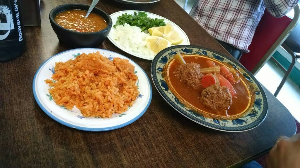 Taqueria Guerrero | restaurant | 917 N D St #2, Madera, CA 93638, USA | 5596735125 OR +1 559-673-5125