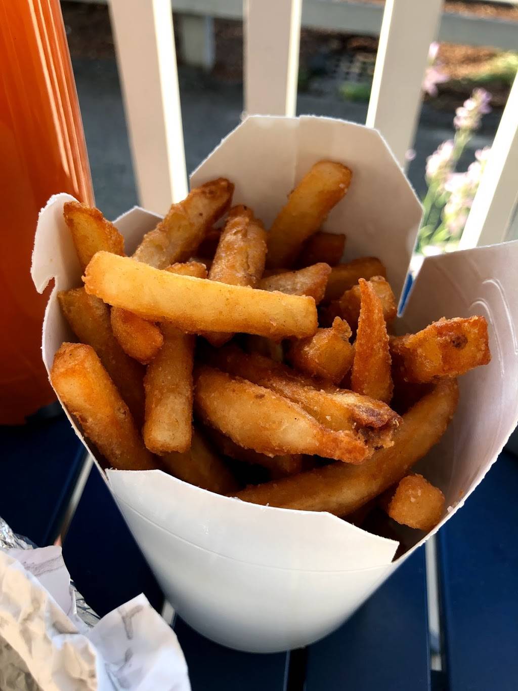 Fat Ronnies Burger Bar | restaurant | 7 Circuit Ave, Oak Bluffs, MA 02557, USA | 5086936600 OR +1 508-693-6600