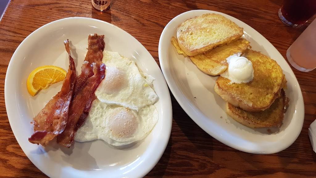 Cracker Barrel Old Country Store | restaurant | 6643 Transit Rd, Williamsville, NY 14221, USA | 7166359542 OR +1 716-635-9542