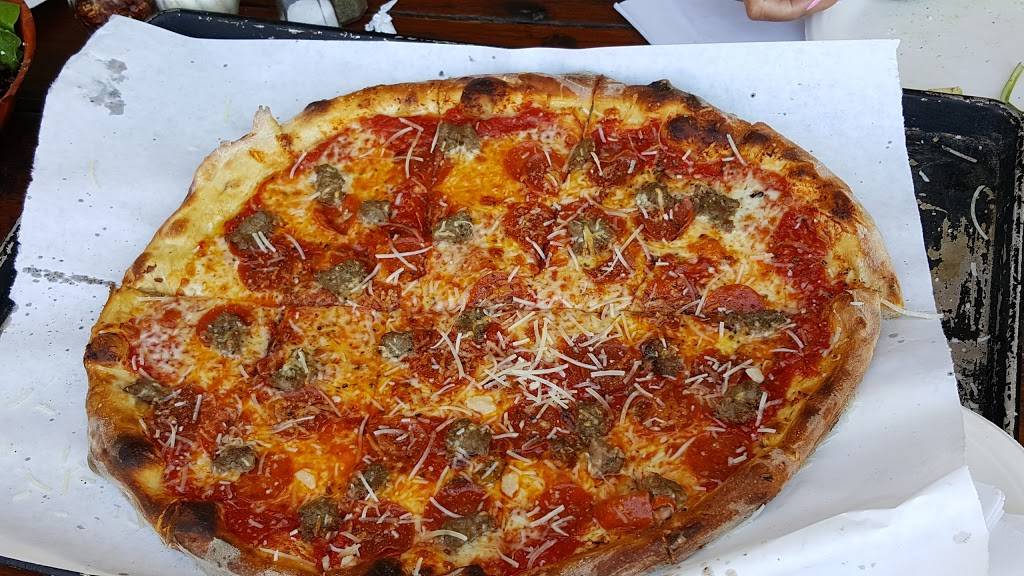URBN Coal Fired Pizza | restaurant | 203 Main St, Vista, CA 92084, USA | 7607248840 OR +1 760-724-8840