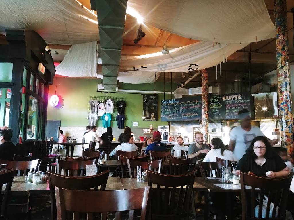 Dock Street Brewing Co | restaurant | 701 S 50th St, Philadelphia, PA 19143, USA | 2157262337 OR +1 215-726-2337
