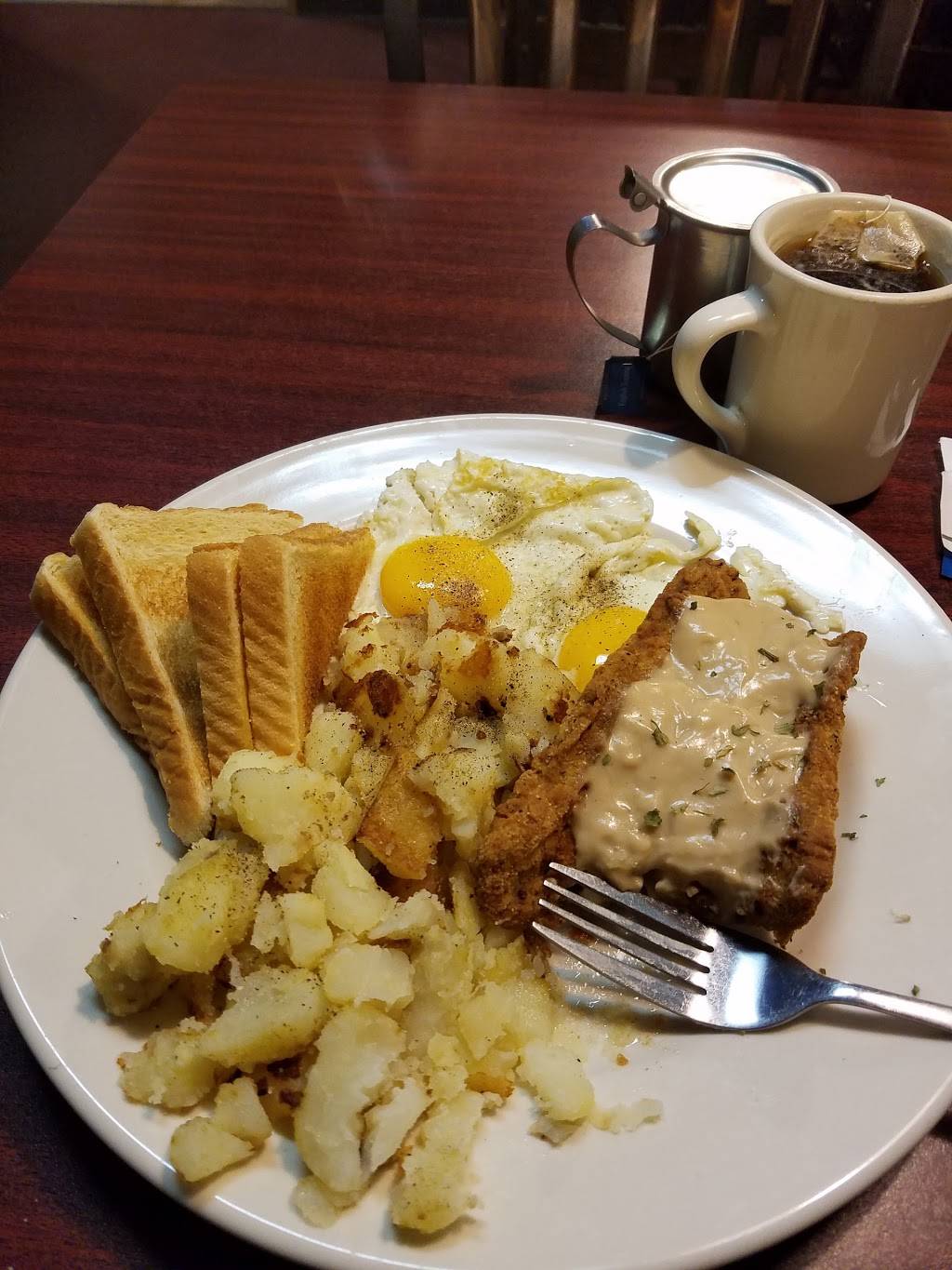 Francis Family Restaurant | restaurant | 1038 E Wheeling Ave, Cambridge, OH 43725, USA | 7404393333 OR +1 740-439-3333