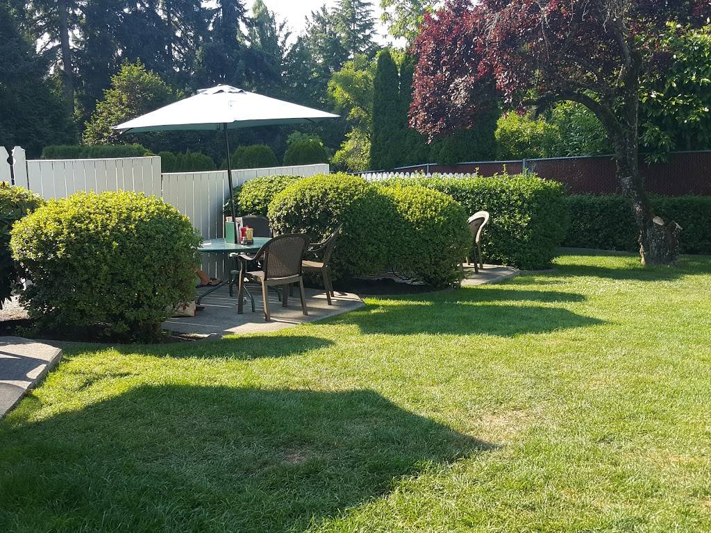 Roanoke Inn | restaurant | 1825 72nd Ave SE, Mercer Island, WA 98040, USA | 2062320800 OR +1 206-232-0800