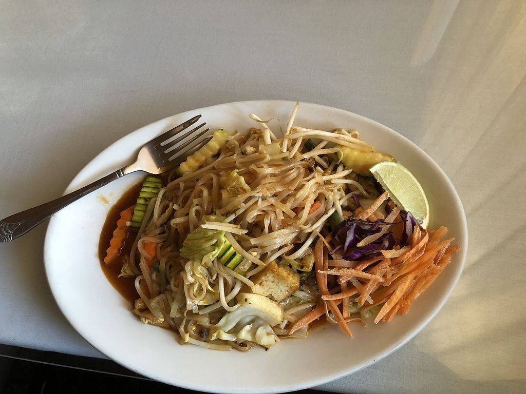 Thai House Restaurant | restaurant | 3430 Tully Rd, Modesto, CA 95350, USA | 2095440974 OR +1 209-544-0974