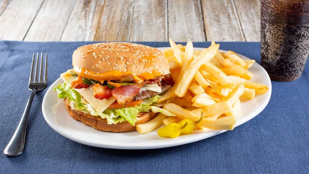 Vegas Burgers Breakfast & Seafood | restaurant | 598 W Holt Ave A, Pomona, CA 91768, USA | 9096223555 OR +1 909-622-3555