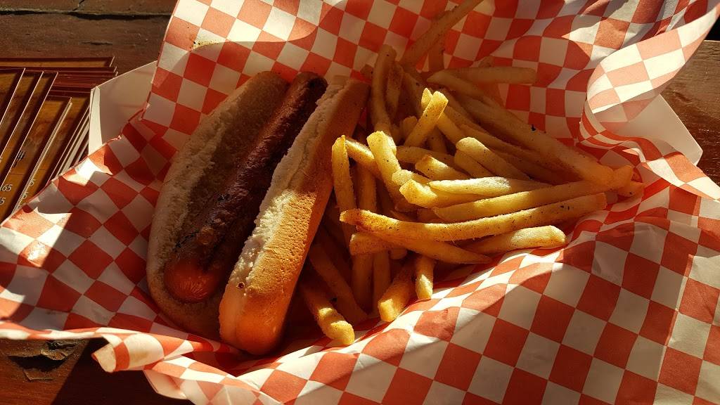 John Mulls Meats & Road Kill Grill | restaurant | 3730 Thom Blvd, Las Vegas, NV 89130, USA | 7026451200 OR +1 702-645-1200