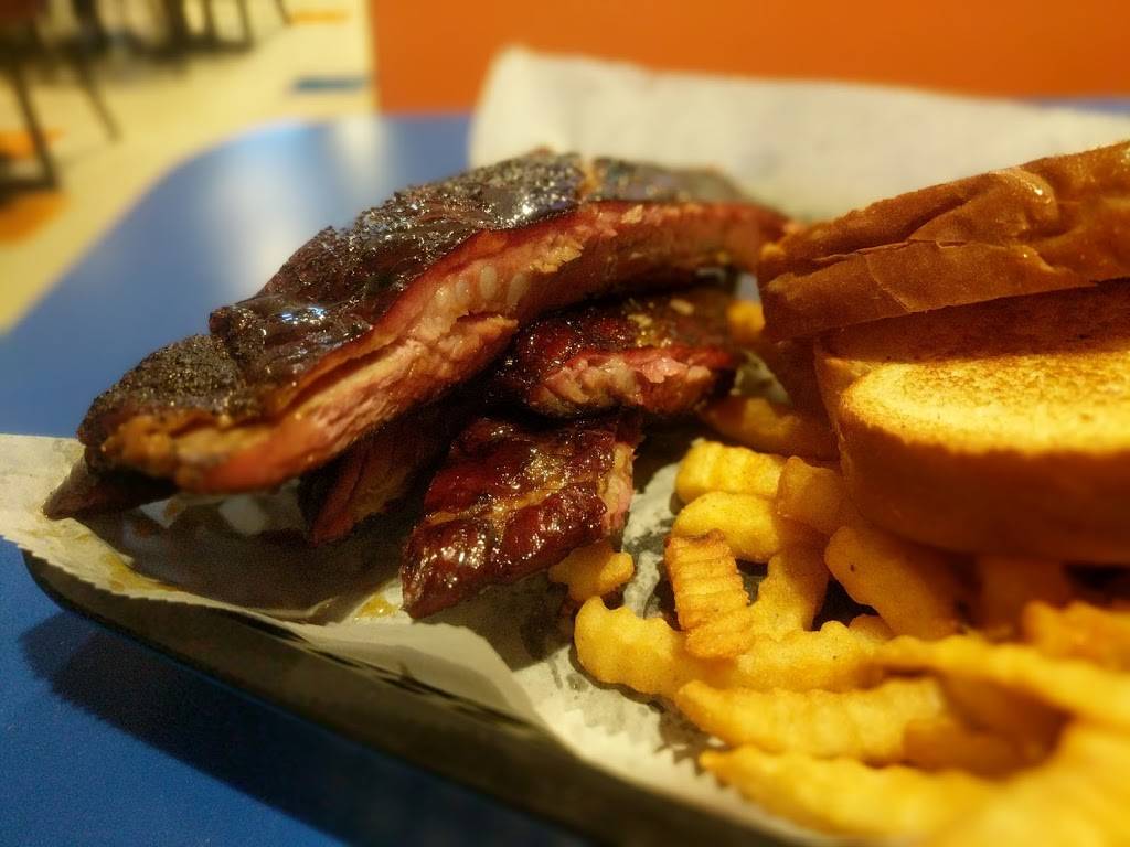 Adams Rib Co | restaurant | 3428, 2109 NW 13th St, Gainesville, FL 32609, USA | 3523738882 OR +1 352-373-8882