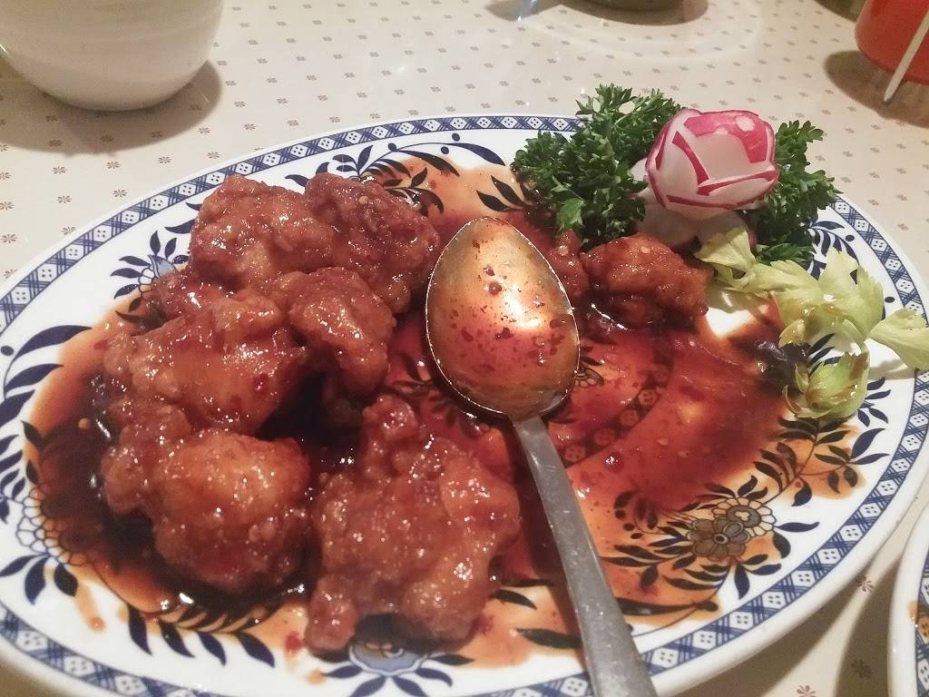 Yen Ching | restaurant | 6410 West Jefferson Boulevard G-11A, Fort Wayne, IN 46804, USA | 2604367788 OR +1 260-436-7788