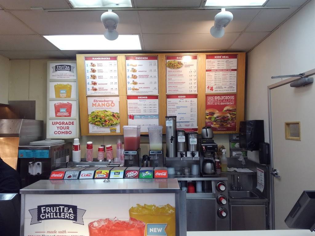 Wendys | restaurant | 90 Airport Rd, Hartford, CT 06114, USA | 8602008652 OR +1 860-200-8652