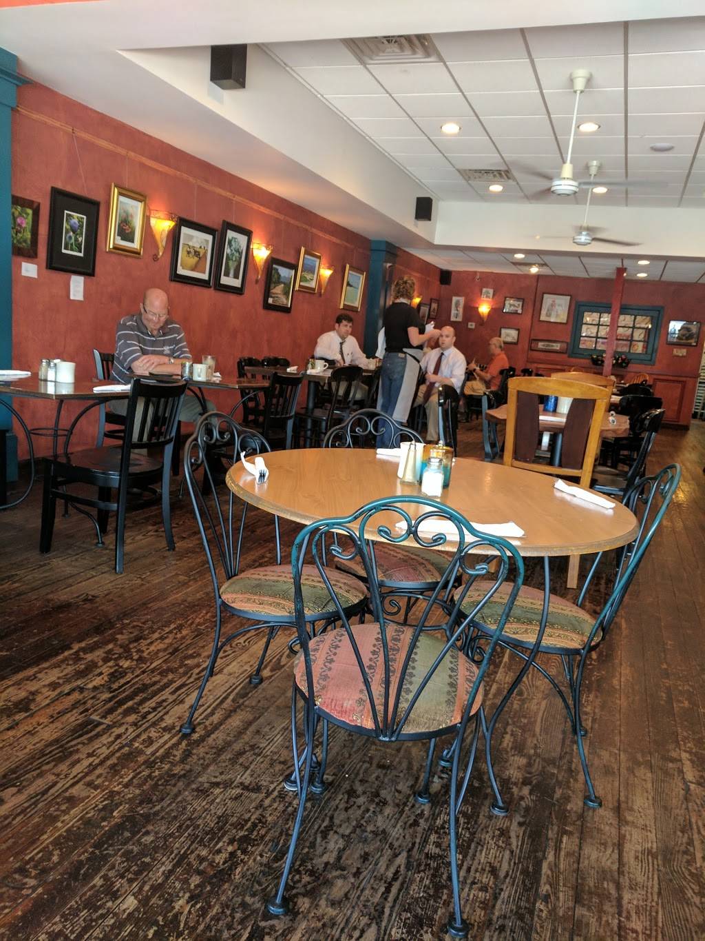 Obrigado Restaurant | restaurant | 109 W Main St, Louisa, VA 23093, USA | 5409679447 OR +1 540-967-9447