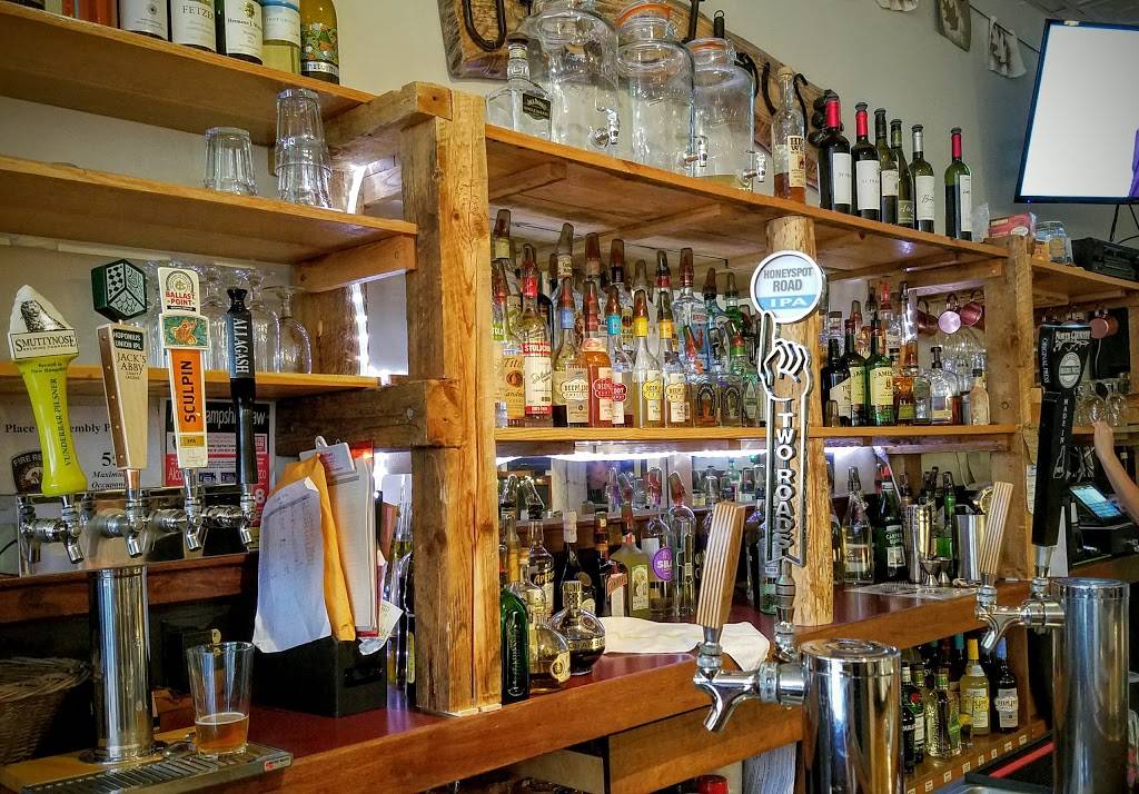 The Oak House | restaurant | 110 Main St, Newmarket, NH 03857, USA | 6032925893 OR +1 603-292-5893