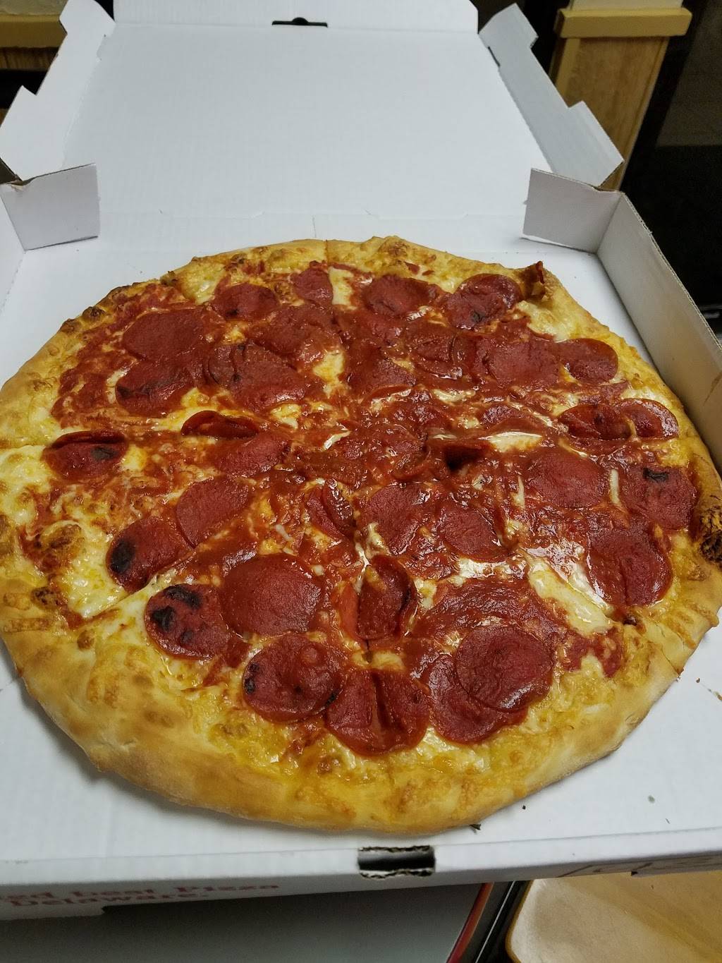 Grotto Pizza | restaurant | 17467 Shady Rd, Lewes, DE 19958, USA | 3026454900 OR +1 302-645-4900