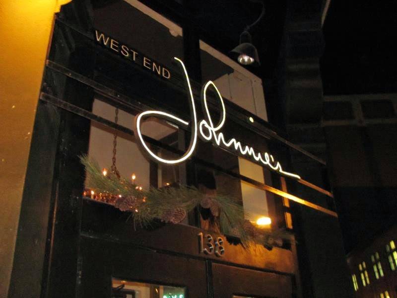 West End Johnnie’s | restaurant | 138 Portland St, Boston, MA 02114, USA | 6172271588 OR +1 617-227-1588
