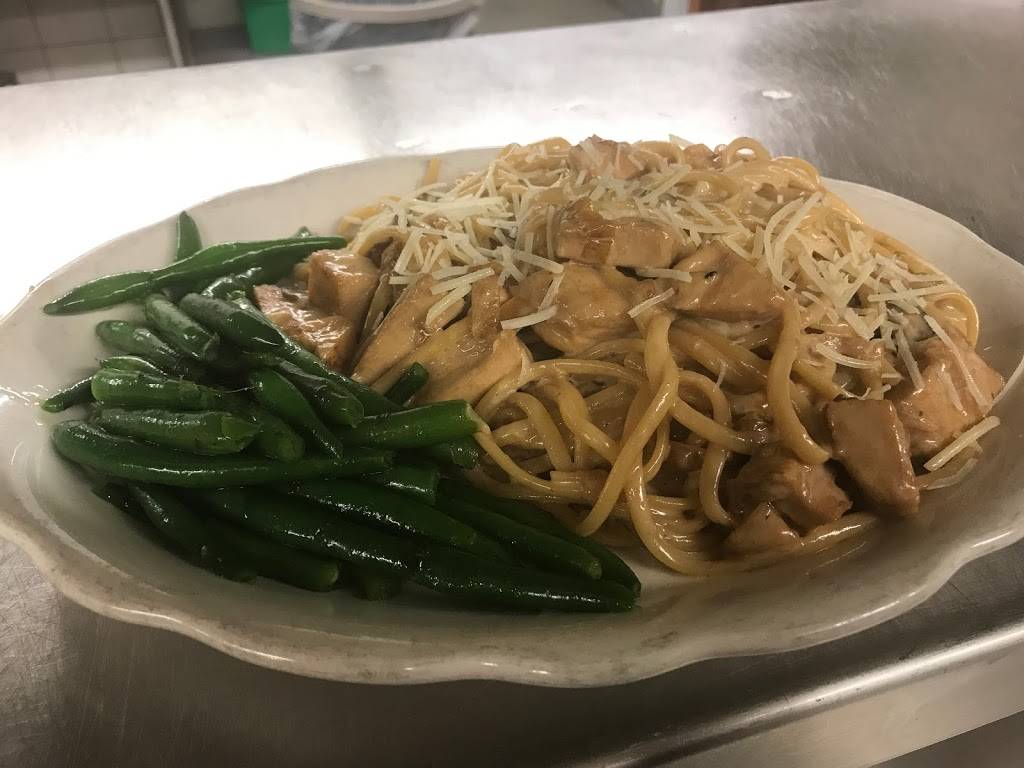 Wayne on the Hill | restaurant | 5 Oregon Turnpike, Honesdale, PA 18431, United States | 5702530338 OR +1 570-253-0338