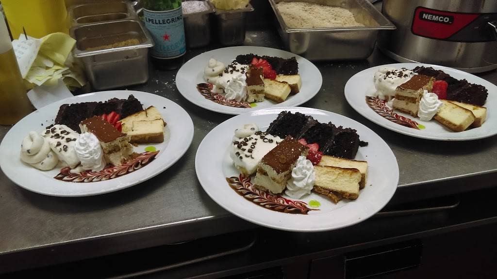 Frank and Dinos | restaurant | 39 SE 1st Ave., Boca Raton, FL 33432, USA | 5612184636 OR +1 561-218-4636