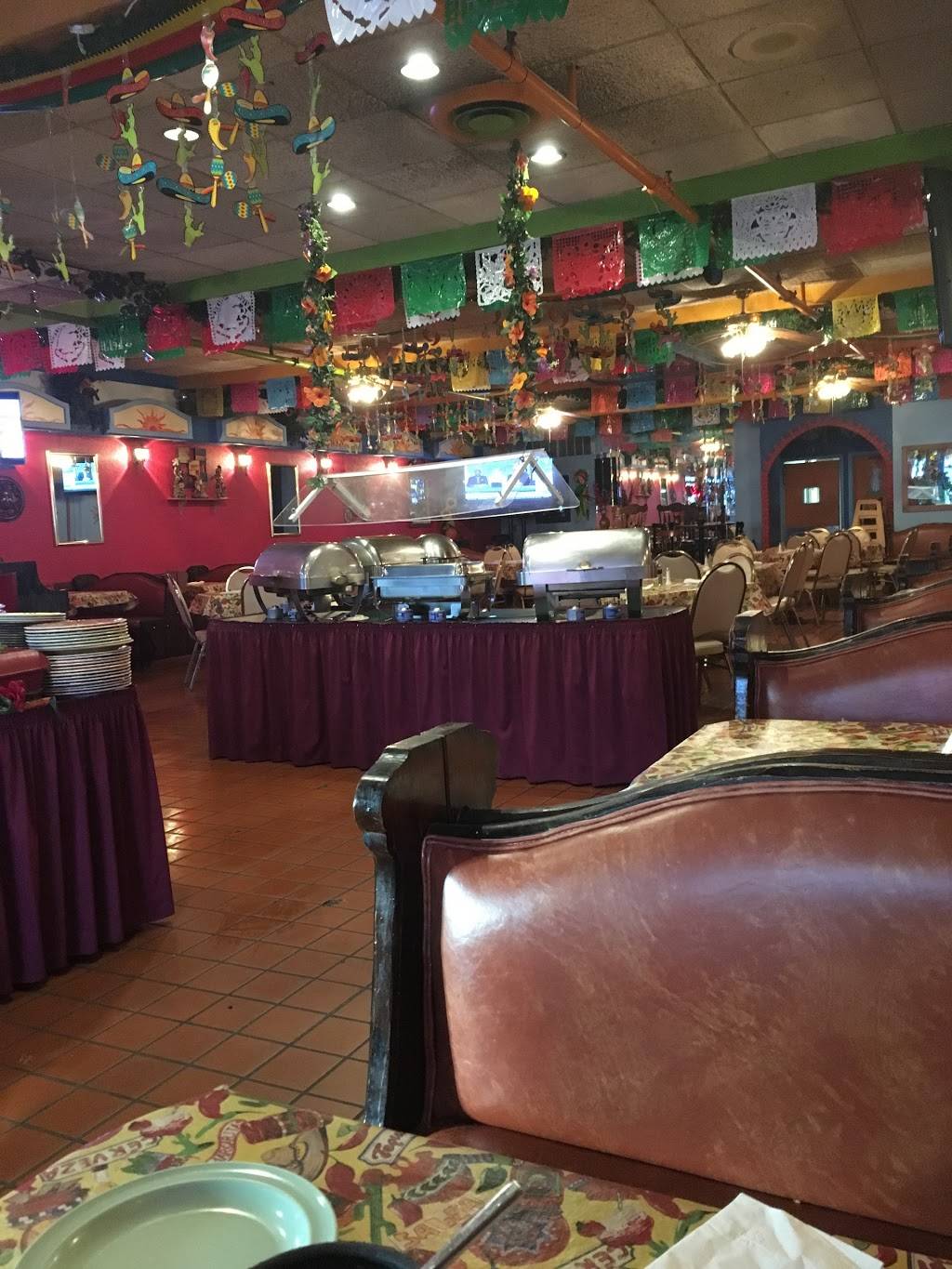 El Sol Restaurant | restaurant | 6000 Dempster Street, Morton Grove, IL 60053, USA | 8479672266 OR +1 847-967-2266