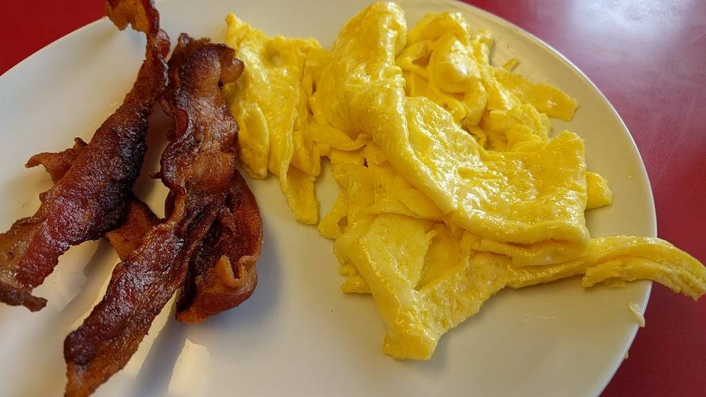 Barbecs Restaurant | restaurant | 8949 Garland Rd, Dallas, TX 75218, USA | 2143215597 OR +1 214-321-5597