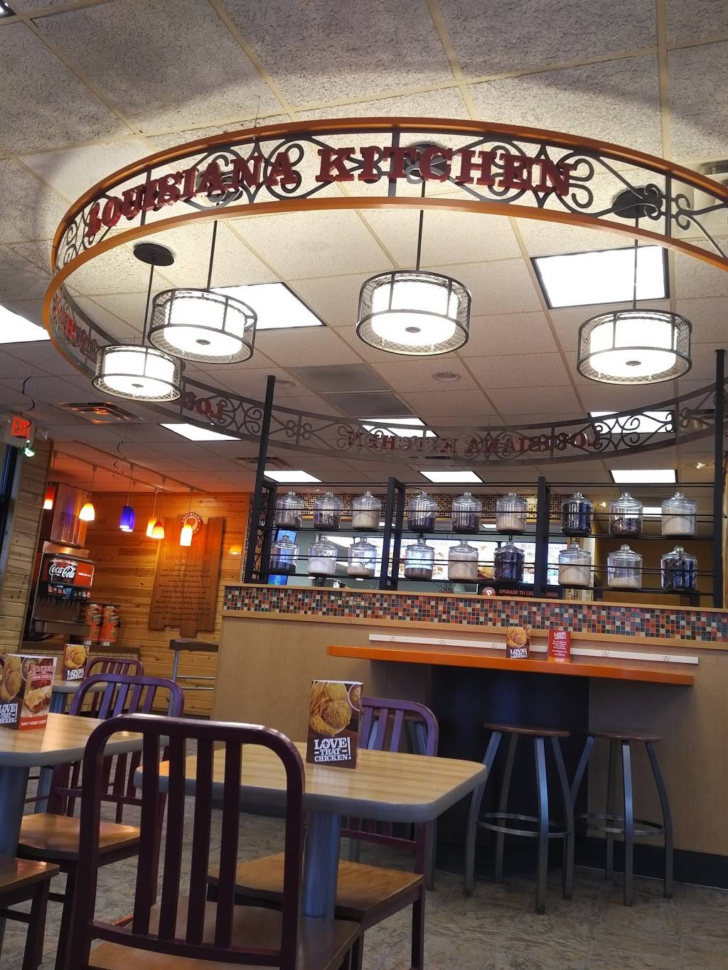 Popeyes Louisiana Kitchen | restaurant | 3300 N First Ave, Evansville, IN 47710, USA | 8124234291 OR +1 812-423-4291