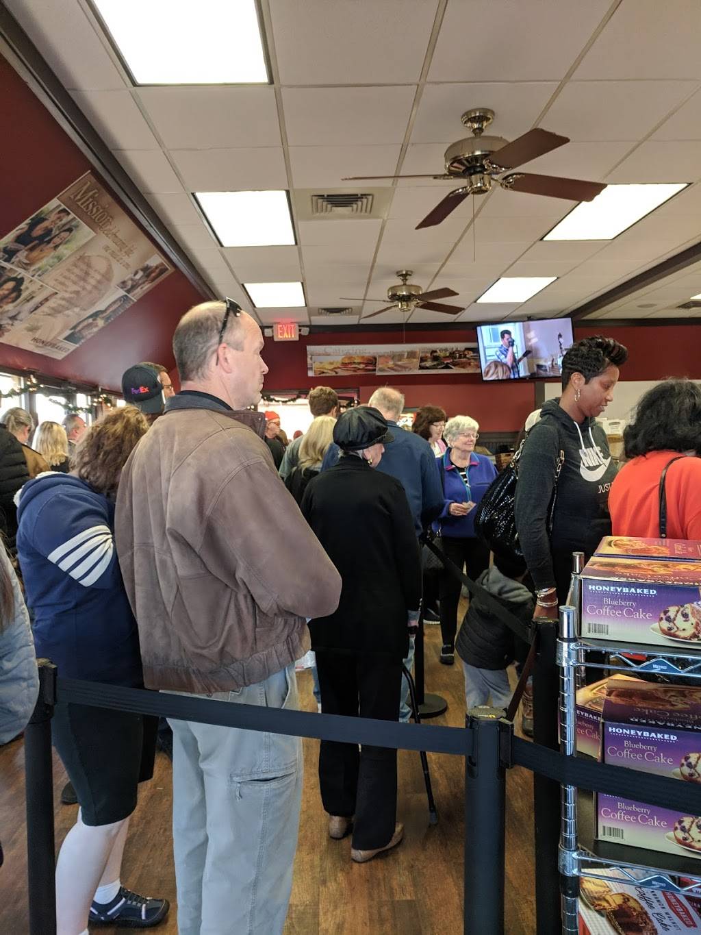 The Honey Baked Ham Company | cafe | 7205 Kingston Pike, Knoxville, TN 37919, USA | 8655848886 OR +1 865-584-8886